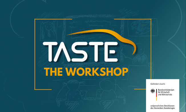 Das Bild zeigt das Logo für einen Workshop namens "TASTE – The Workshop". Im Hintergrund sind skizzierte Zeichnungen, die an eine Unterrichtssituation erinnern. Das Logo hat eine dynamische, gelb geschwungene Linie über dem Wort "TASTE", während die Unterzeile "THE WORKSHOP" in einer klaren, gelben Schrift darunter steht. Auf der rechten Seite befindet sich das Logo des Bundesministeriums für Wirtschaft und Klimaschutz